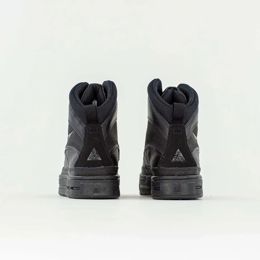 KIDS NIKE WOODSIDE 2 HIGH ACG BOOTS GRADE-SCHOOL new with box size 4y and 5.5y